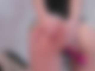 Live cam show with Emilyy05 - Facial Piercings on CamwithHer