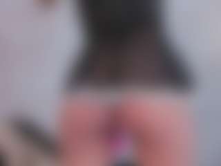 Live cam show with Emilyy05 - Squirt on Soda Cam