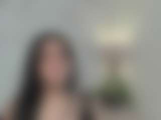 Emilyy05's Live Sex Cam Show