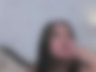 Live cam show with Emilyy05 - Thin on Hubzter Live