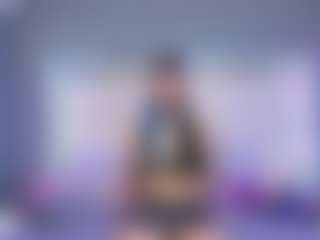 Live cam show with IzzyMoon - Twerk on Dolls Live