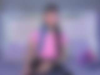 Live cam show with IzzyMoon - New Brown Eyes on alttransgirls