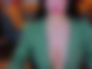 Live cam show with BOOBSKIM - Striptease on instabang