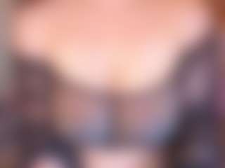 Live cam show with BOOBSKIM - College MILF on mypornchat.com