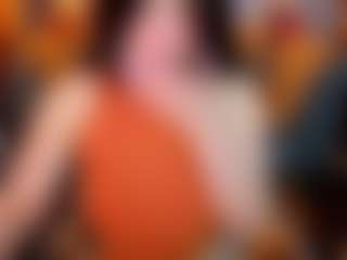 Live cam show with BOOBSKIM - Striptease MILF on Streamer API