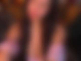 Live cam show with BOOBSKIM - Moaning on Milfs Live