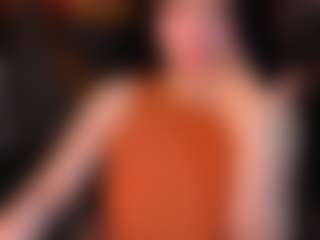Live cam show with BOOBSKIM - Skinny MILF on SinfulBabes
