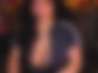 Live cam show with BOOBSKIM - College MILF on chickslive.net