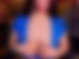 Live cam show with BOOBSKIM - Gamer MILF on Camsoda