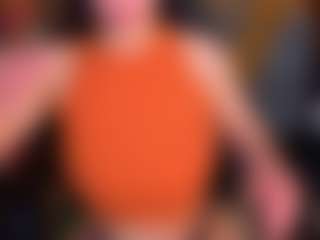 Live cam show with BOOBSKIM - Skinny MILF on Instabang