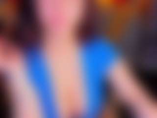 Live cam show with BOOBSKIM - Skinny MILF on Pornisteam.com