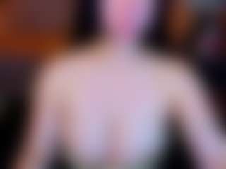 Live cam show with BOOBSKIM - Oil on boobsie.com