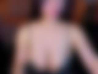 Live cam show with BOOBSKIM - Sexy on Cam Slut