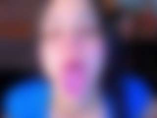 Live cam show with BOOBSKIM - Brown Eyes on Camversity
