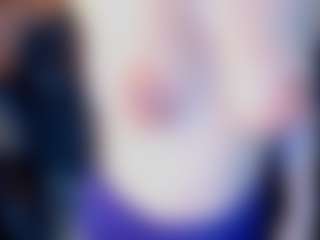 BOOBSKIM MILF webcam performer live streaming