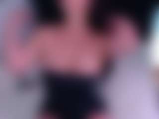 Live cam show with BOOBSKIM - Full Nudity on Camsoda