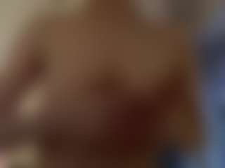 Live cam show with Lusy - Curvy on Sweet Sext