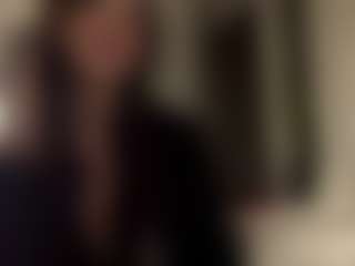 Live cam show with Lusy - Upskirt on TeamSkeetLive