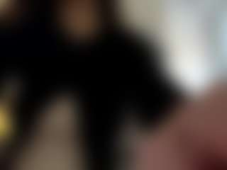 Live cam show with Lusy - Curvy on Milfs Live
