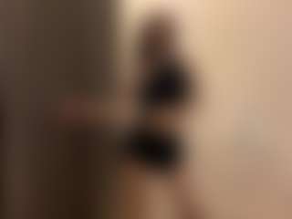 Live cam show with Lusy - Drinking on Camiplay Live