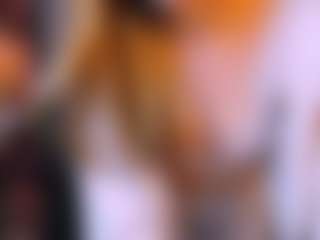 Live cam show with lyra-donna - Public on chickslive.net