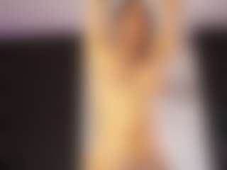 Live cam show with Melisa-Babe - Camel Toe on Chatstar
