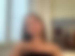 Live cam show with MorganaVey - Striptease on Camsoda