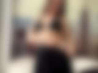 Live cam show with MorganaVey - Ass Clapping on SpunkLive