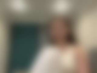 Live cam show with Lia - White on UwU Esports | georgia