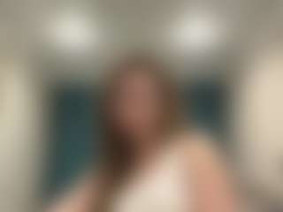 Live cam show with Lia - Tattoos Brown Hair on intimatelivegirls.com