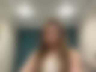 Live cam show with Lia - Small Tits Brown Hair on Gym Cam Girls