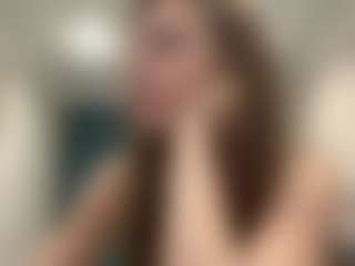 Live cam show with Lia - Facial Piercings on MyBangCams