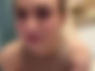 Live cam show with Lia - White Teen (18+) on Ass Tok | georgia