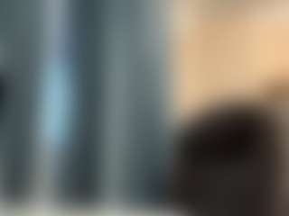 Live cam show with Lia - Natural on madthumbs