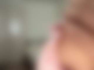 Lia's Live Sex Cam Show
