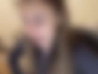 Live cam show with Lia - Young Adult on Fling VIP Chat