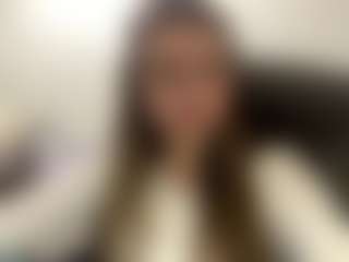 Live cam show with Lia - Bedroom on Chatstar