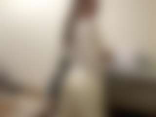Live cam show with Lia - Public on Streamer API