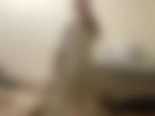 Live cam show with Lia - Bedroom on Mixed Magazine Live