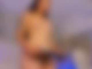 Live cam show with Sara - Spanking on AdultVida.com