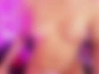 Live cam show with Sienafox - Hazel Eyes on Cam Slut