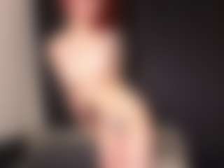 Live cam show with Cindy - Spank on CamwithHer