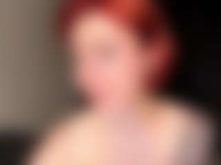Live cam show with Cindy - Red Hair Squirt on Chatstar