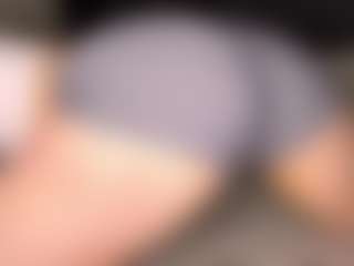 Live cam show with Cindy - Squirt on dropp.cam