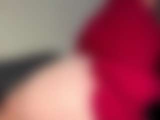 Live cam show with Cindy - Public Red Hair on StripNow