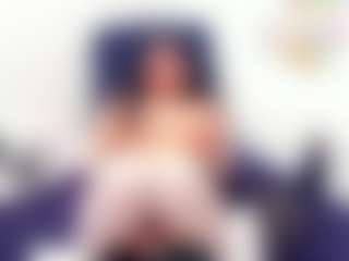 Taylorr38 MILF webcam performer live streaming