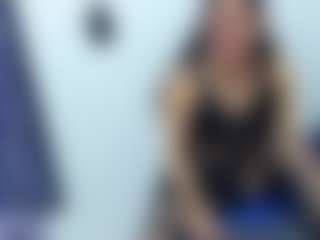Live cam show with Taylorr38 - Facial Piercings on Pornisteam.com