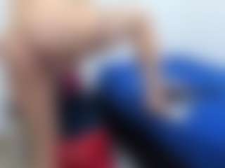 Taylorr38's Live Sex Cam Show