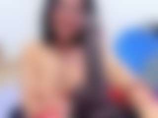 Taylorr38 MILF webcam performer live streaming