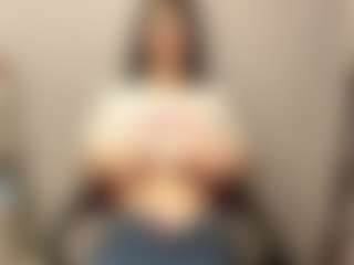 YaraHale's Live Sex Cam Show